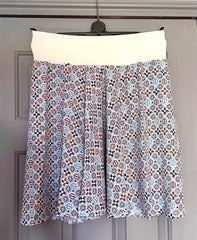Pull on Patterned Summer Skirt Plus Size 20, 22,24,26 knee length Aztec tile 689